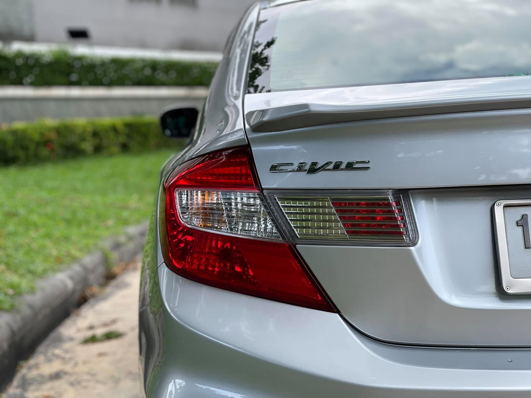 Honda Civic 1.8 E navi 2012 ภาพที่ 3