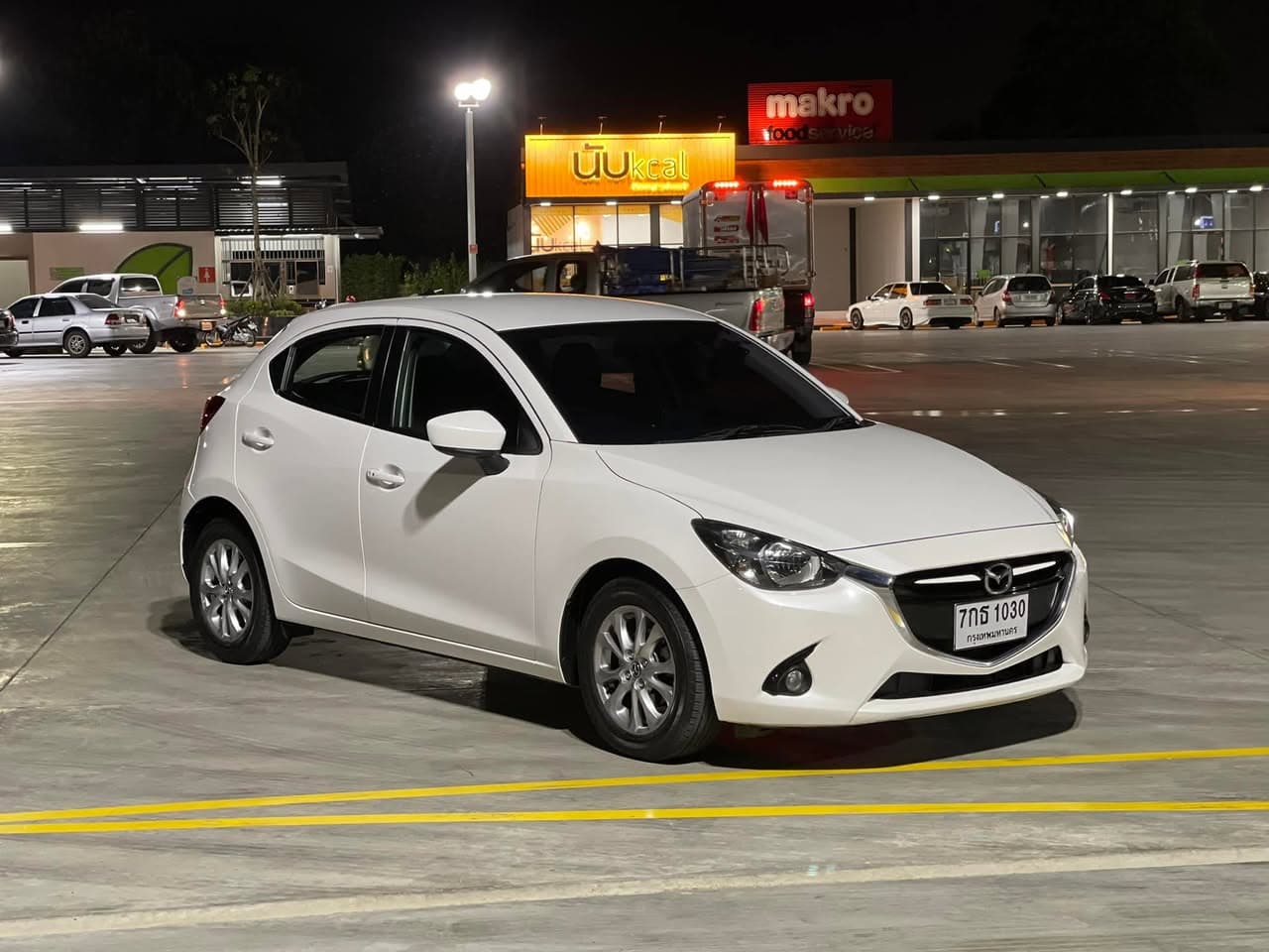 Mazda 2 1.3 High plus 2016 ภาพที่ 2