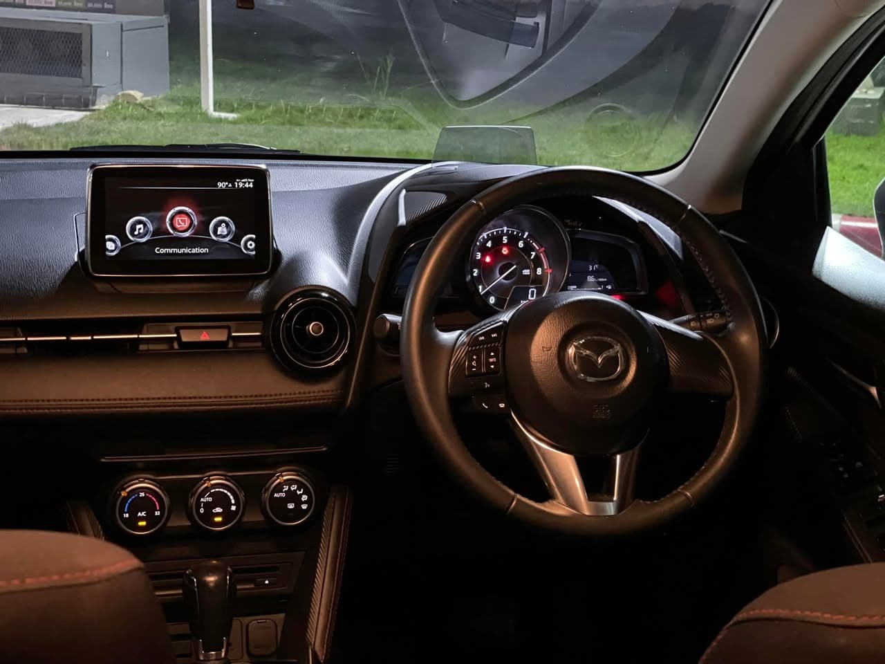 Mazda 2 1.3 High plus 2016 ภาพที่ 6