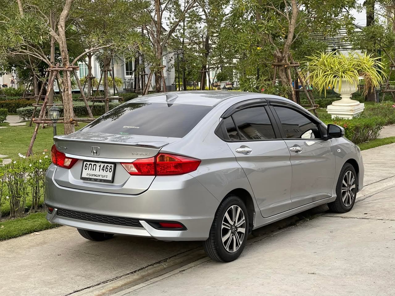 Honda City V+ 2017 ภาพที่ 3