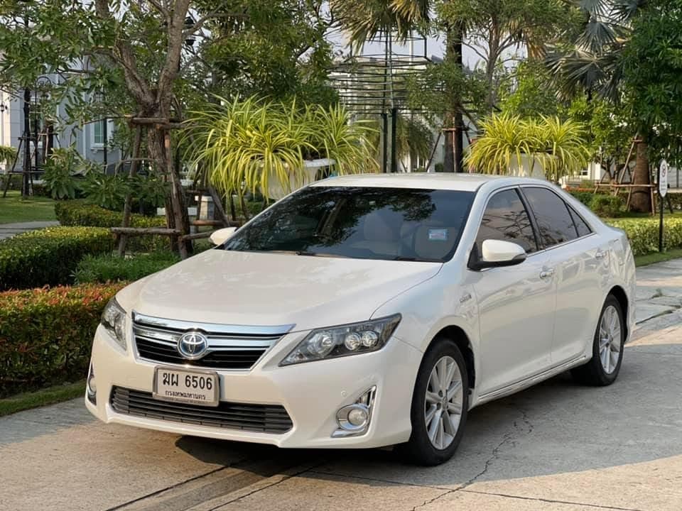 Toyota Camry 2.5 Hybrid 2013