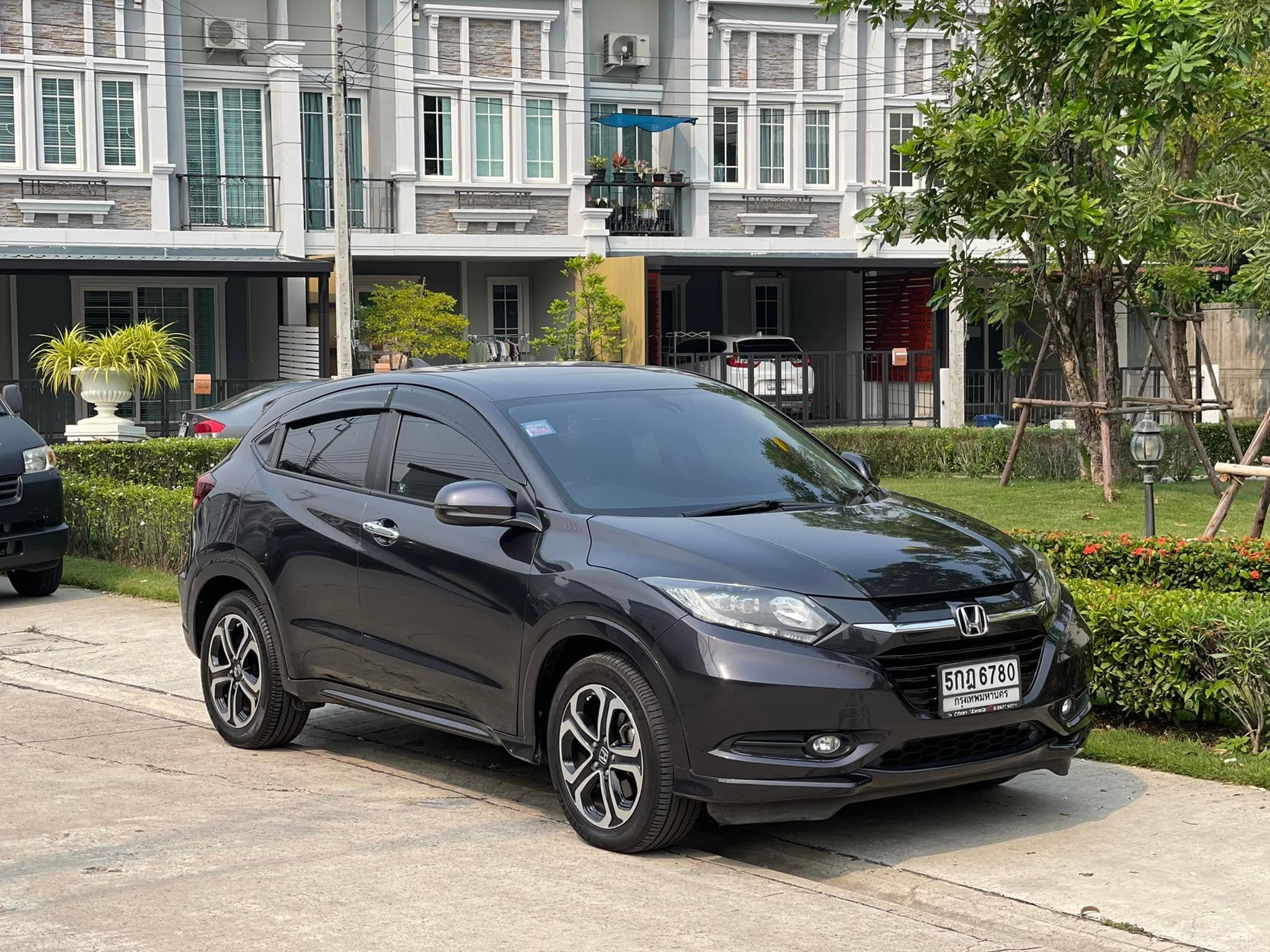 ให้ไวเลยกับ Honda HRV 1.8 EL 2015