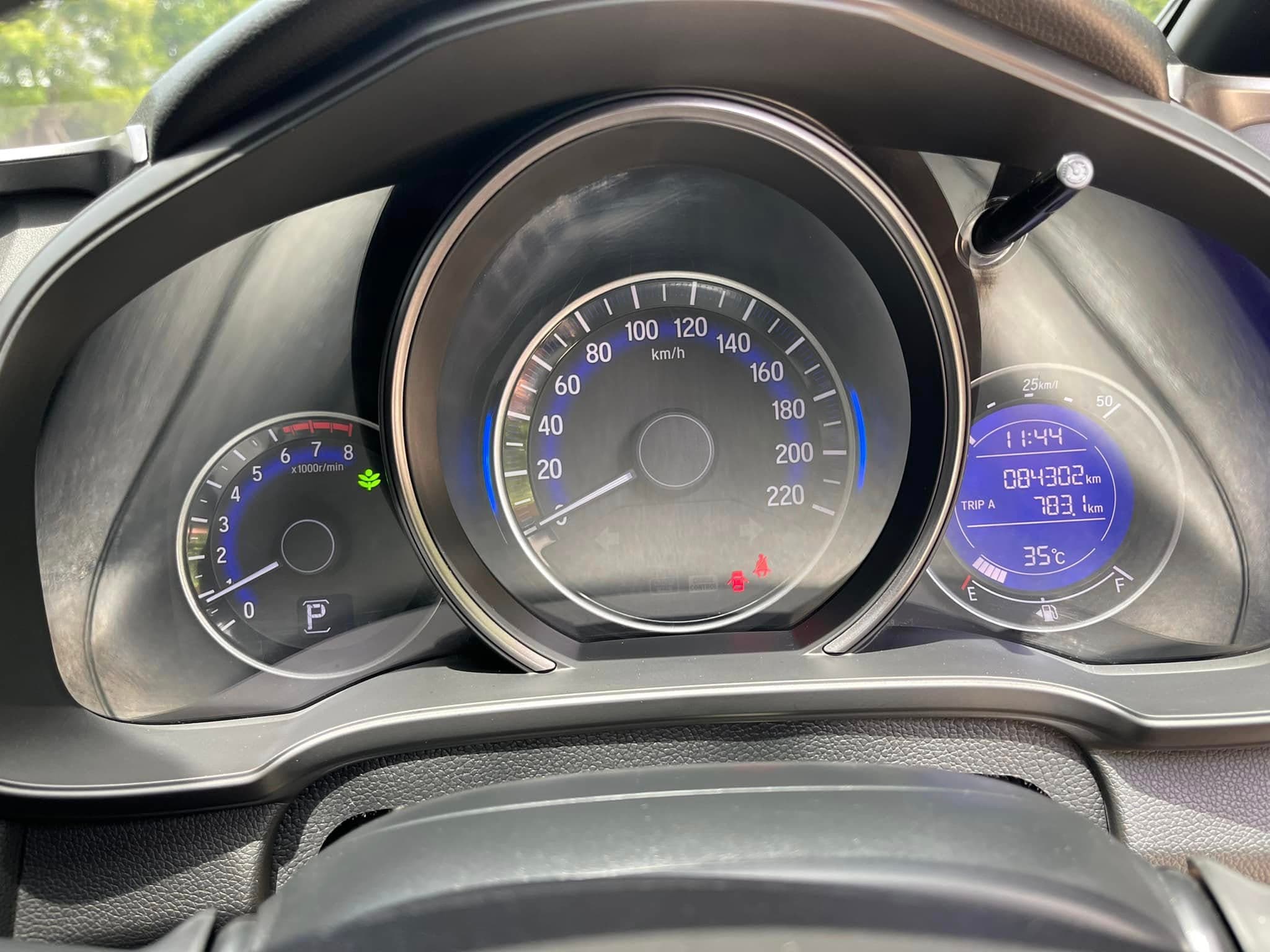 Honda Jazz 1.5 RS 2018 ภาพที่ 10