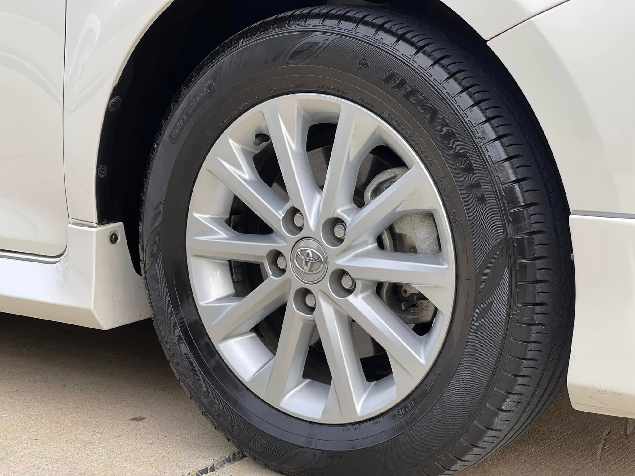 Toyota Camry 2.0G Extremo 2013 ภาพที่ 6