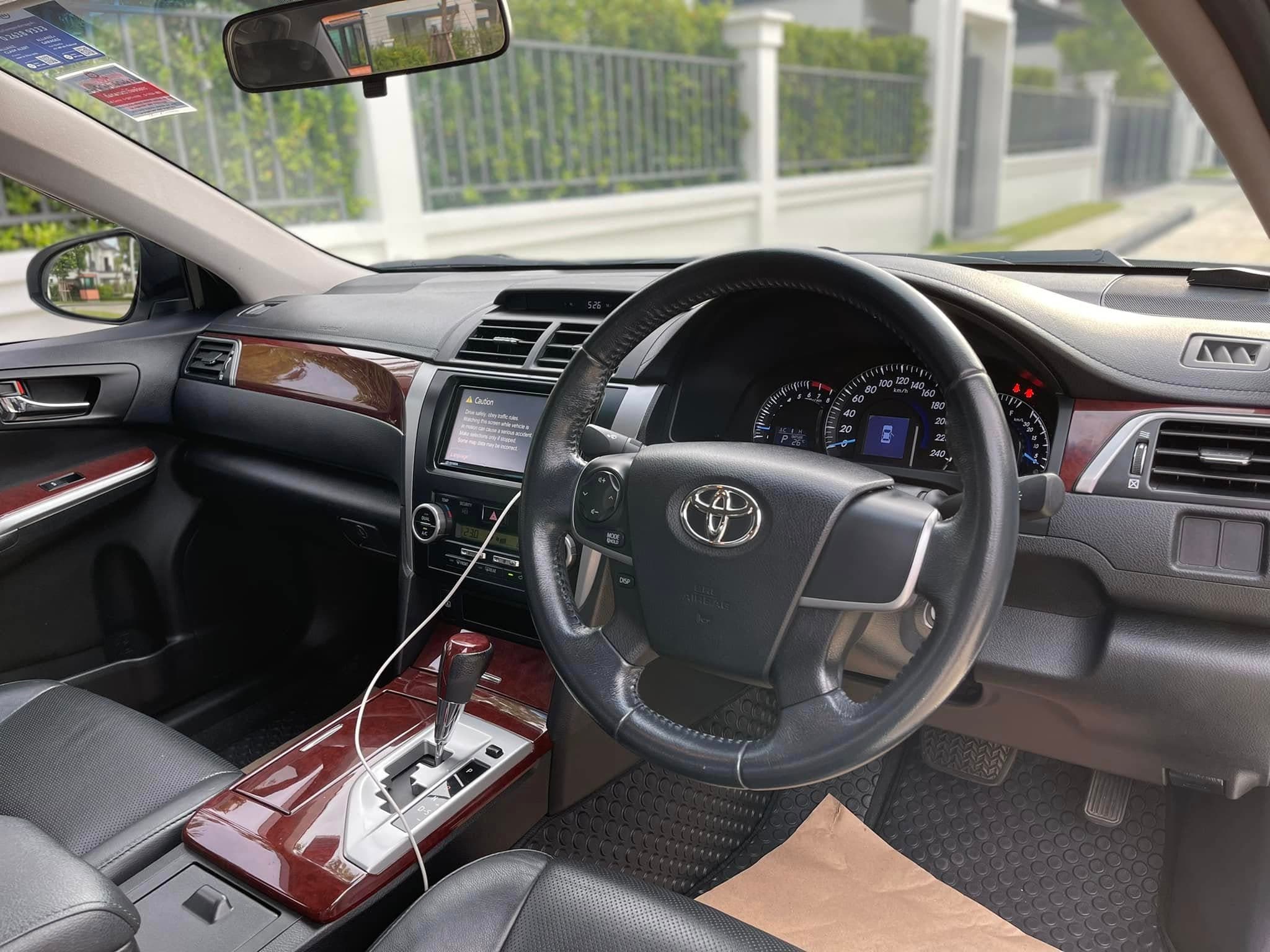 Toyota Camry 2.0G Extremo 2013 ภาพที่ 11