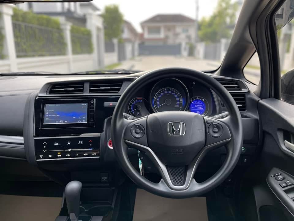 Honda Jazz 1.5RS 2017 ภาพที่ 14