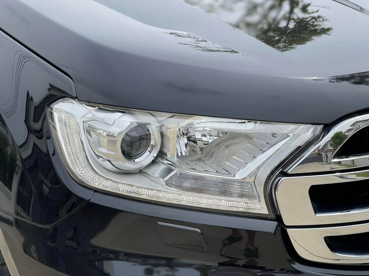 Ford Everest 3.2 Titanium Plus 4x4 2016 ภาพที่ 2
