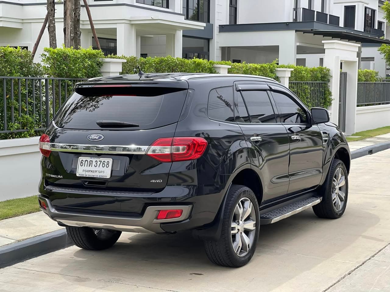Ford Everest 3.2 Titanium Plus 4x4 2016 ภาพที่ 5