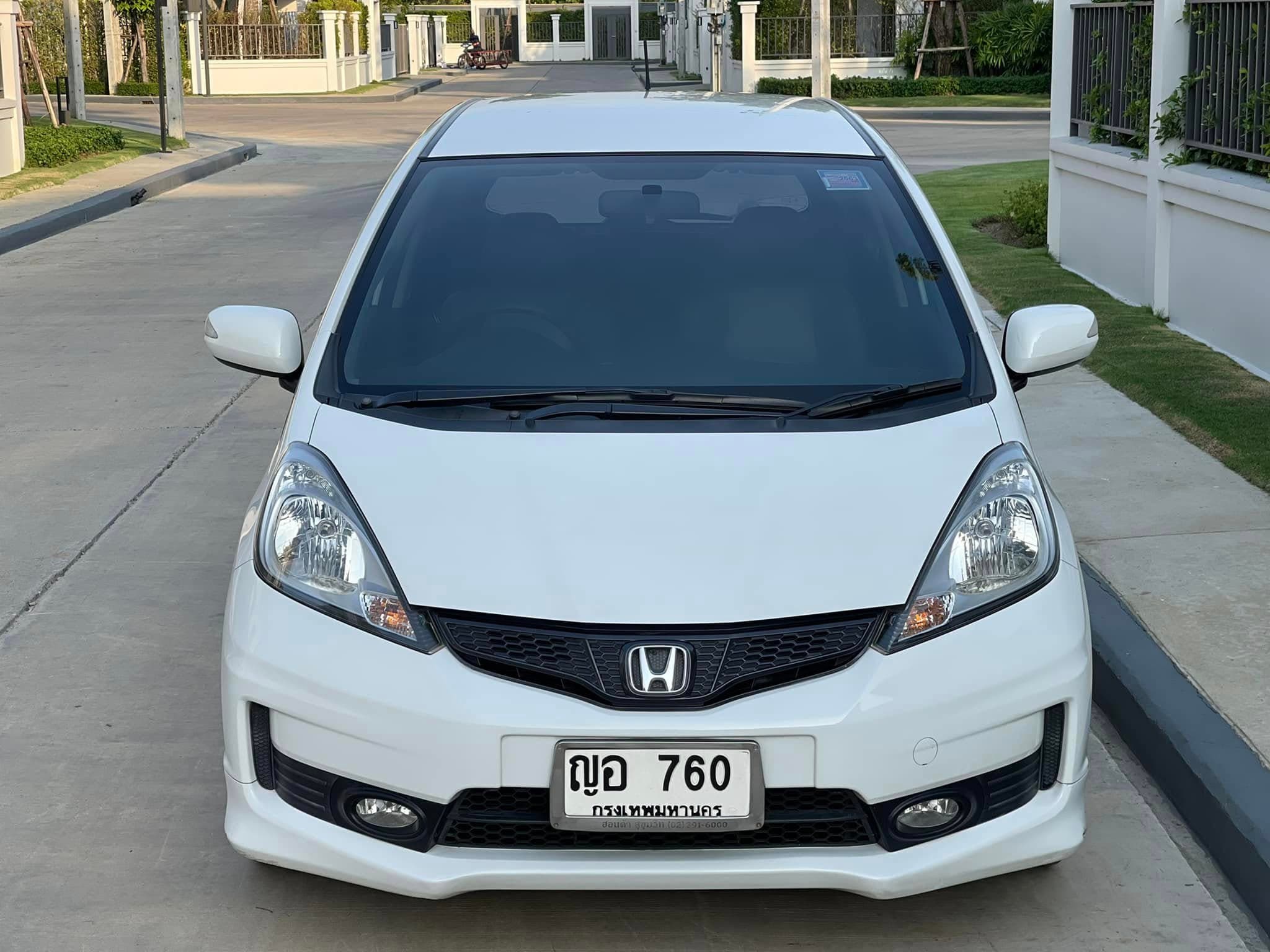 Honda Jazz 1.5SV 2011 ภาพที่ 3