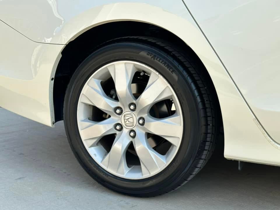 Honda Accord 2.0 EL navi 2011 ภาพที่ 8