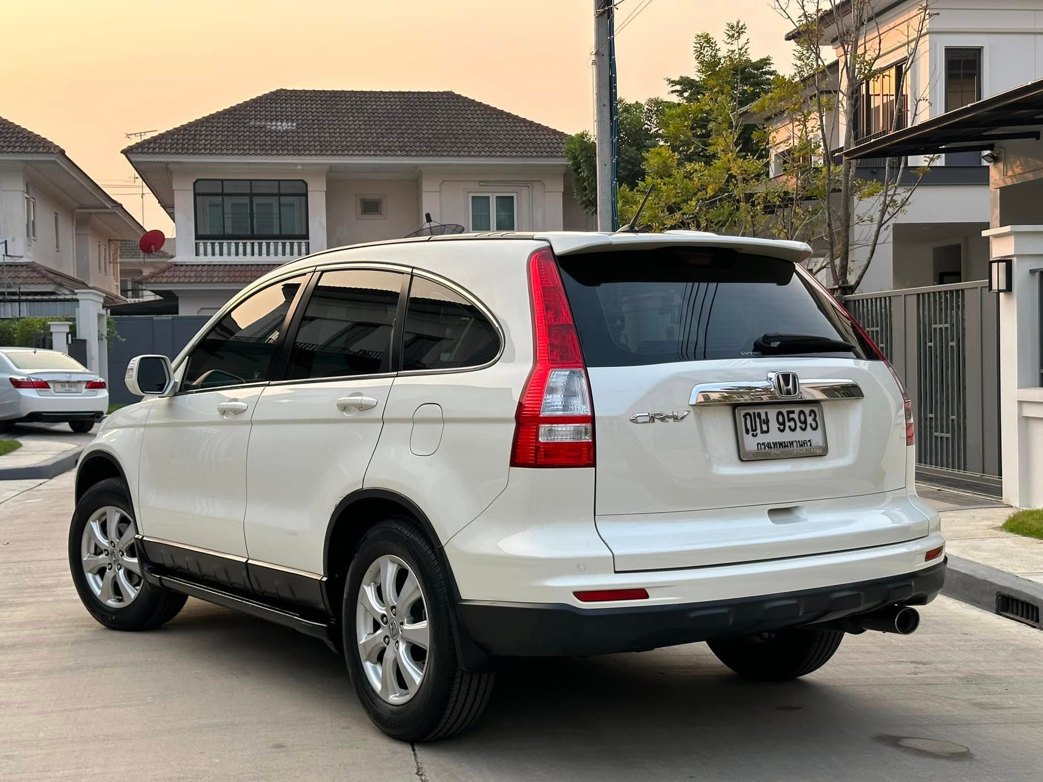 Honda CR-V 2.0S 2011 ภาพที่ 3