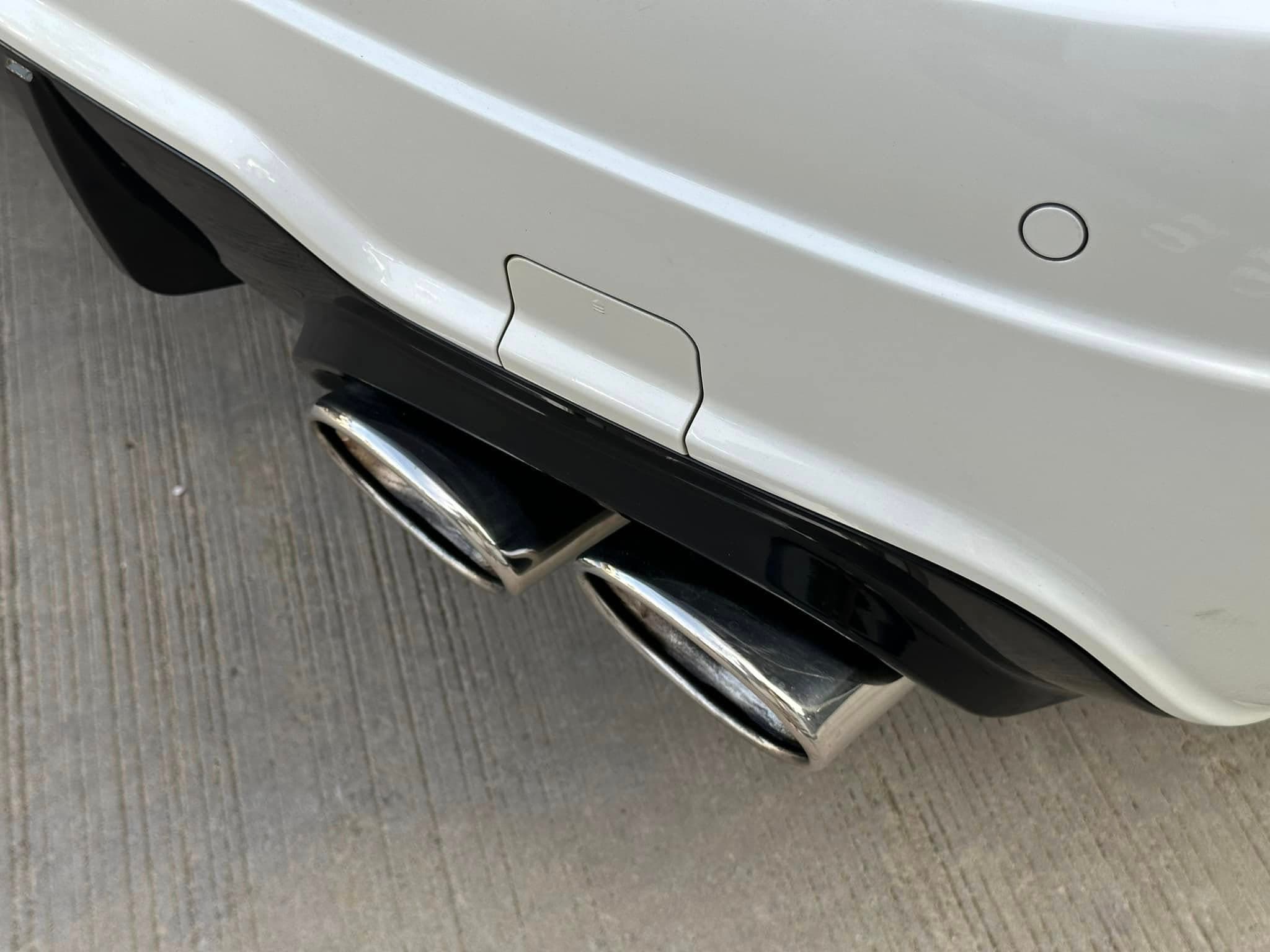 Mercedes-Benz C250 Coupe AMG 2012 ภาพที่ 9