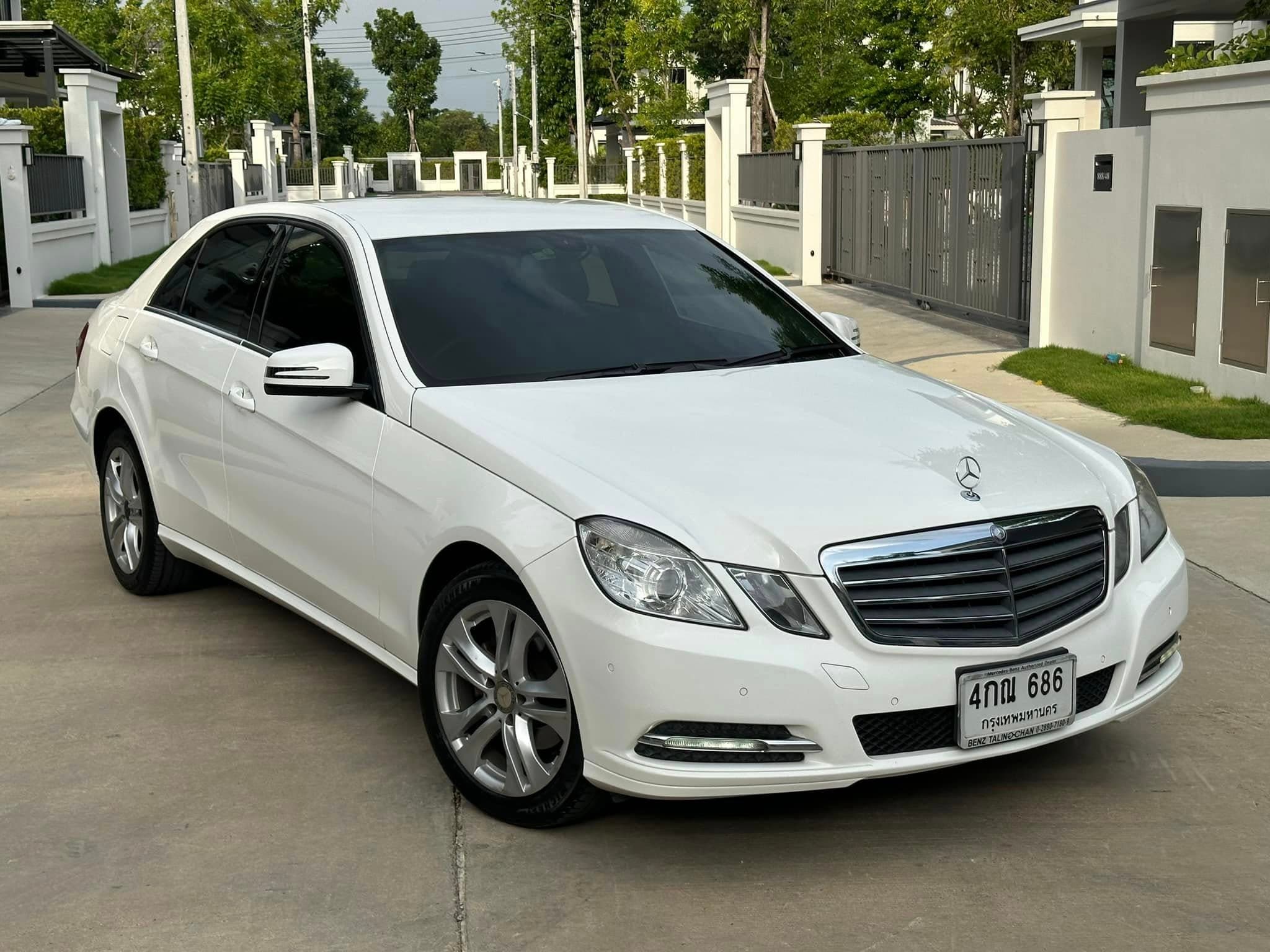 Mercedes-Benz E200 NGT 2013