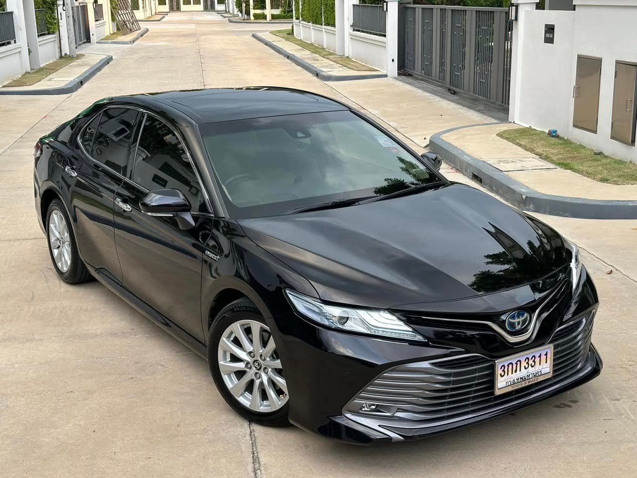 Toyota Camry 2.5 Hybrid Premium 2019