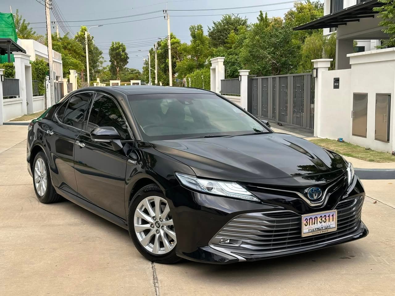 Toyota Camry 2.5 Hybrid Premium 2019 ภาพที่ 2