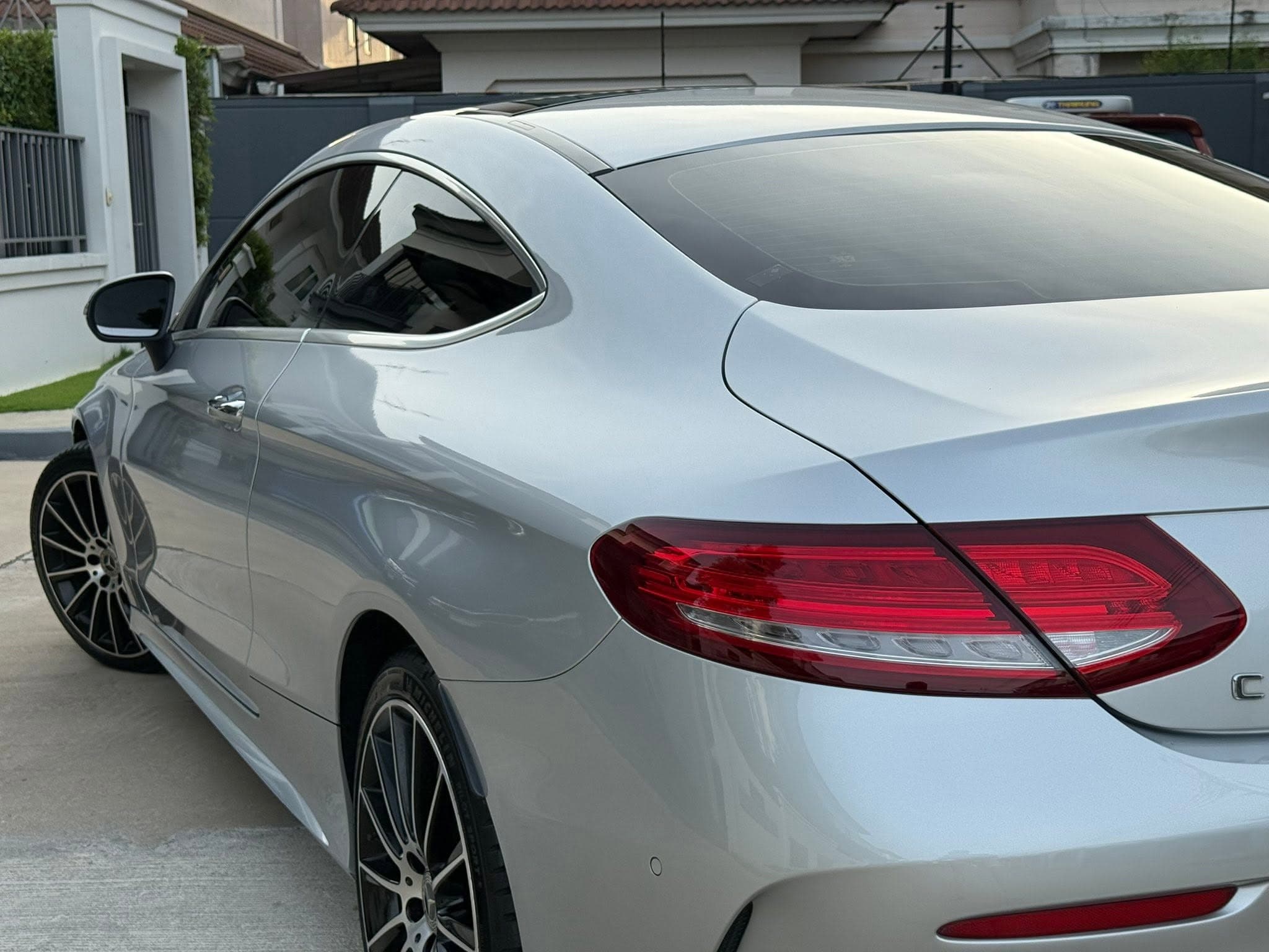 Mercedes-Benz C250 coupe AMG dynamic 2018 ภาพที่ 8