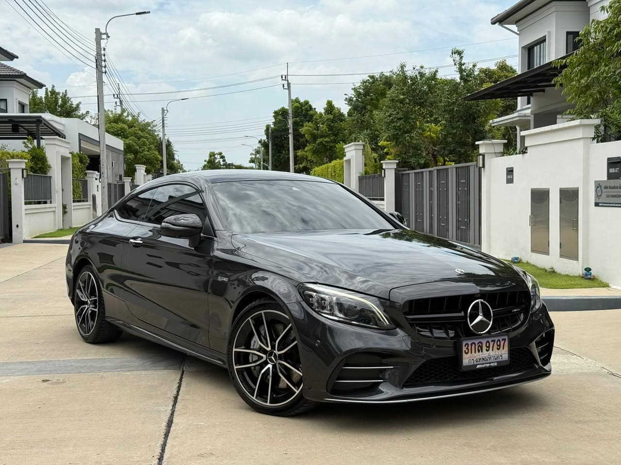 Mercedes-AMG C43 4MATIC coupe 2019 ภาพที่ 2