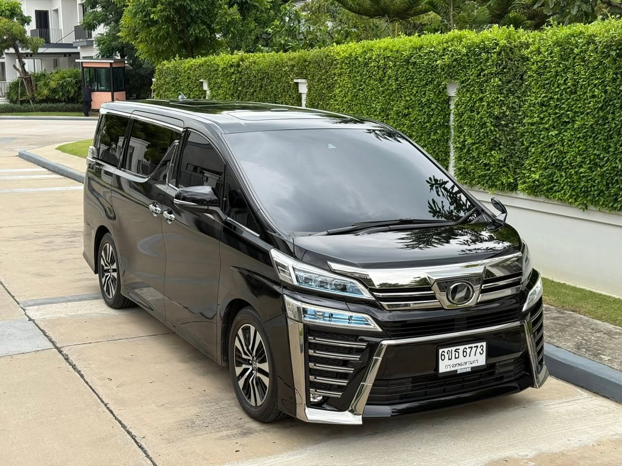 Toyota Vellfire 2.5 ZG edition 2019