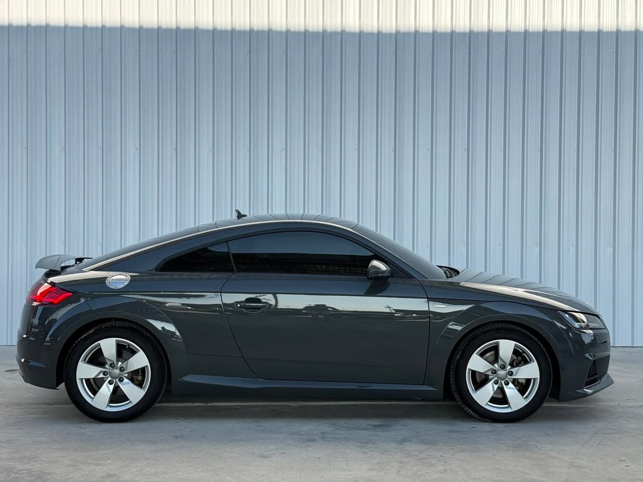 Audi TT 45tsfi coupe Quattro 2017(mk3) ภาพที่ 4