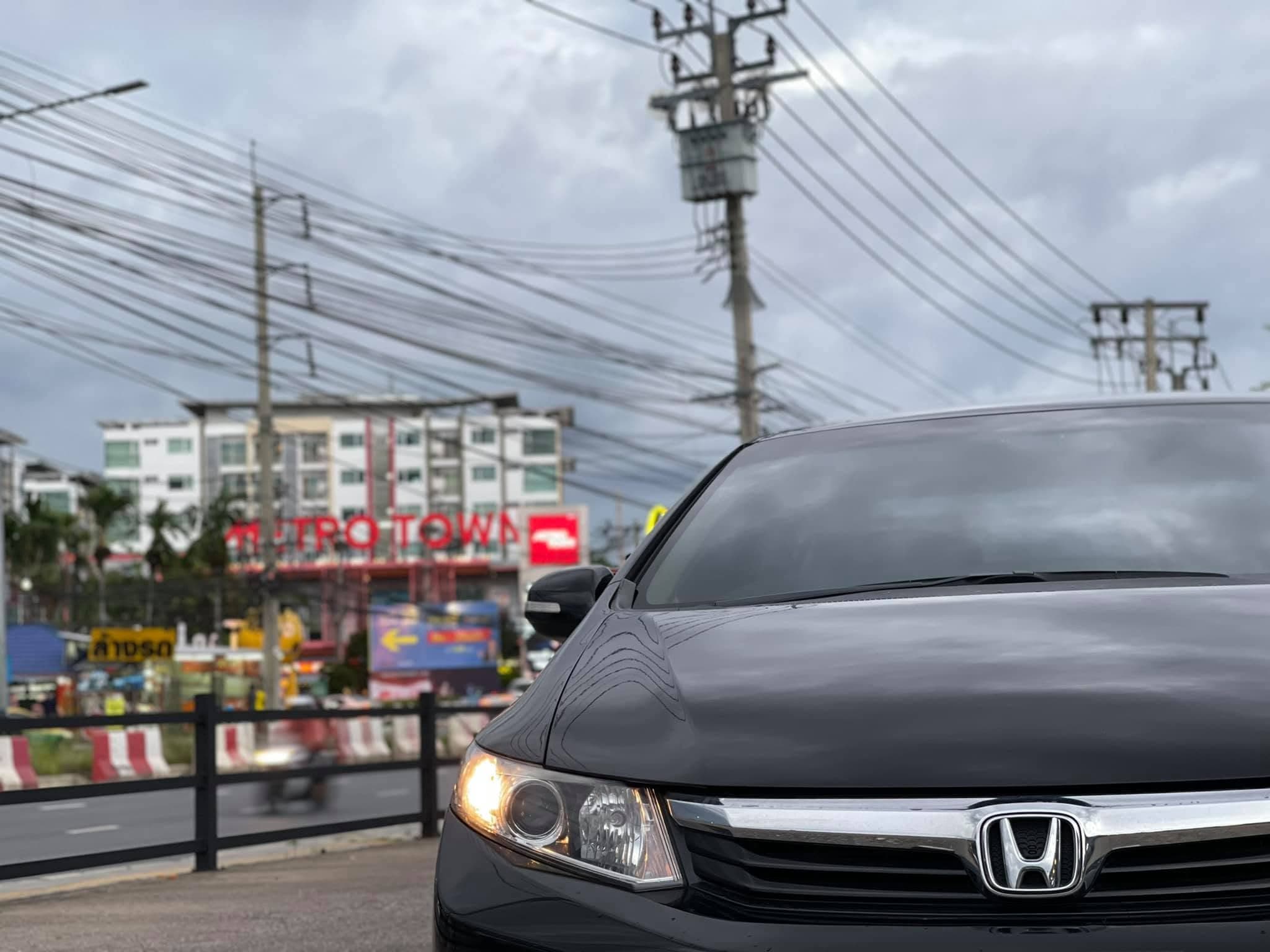 Honda Civic 1.8 E 2013 ภาพที่ 8