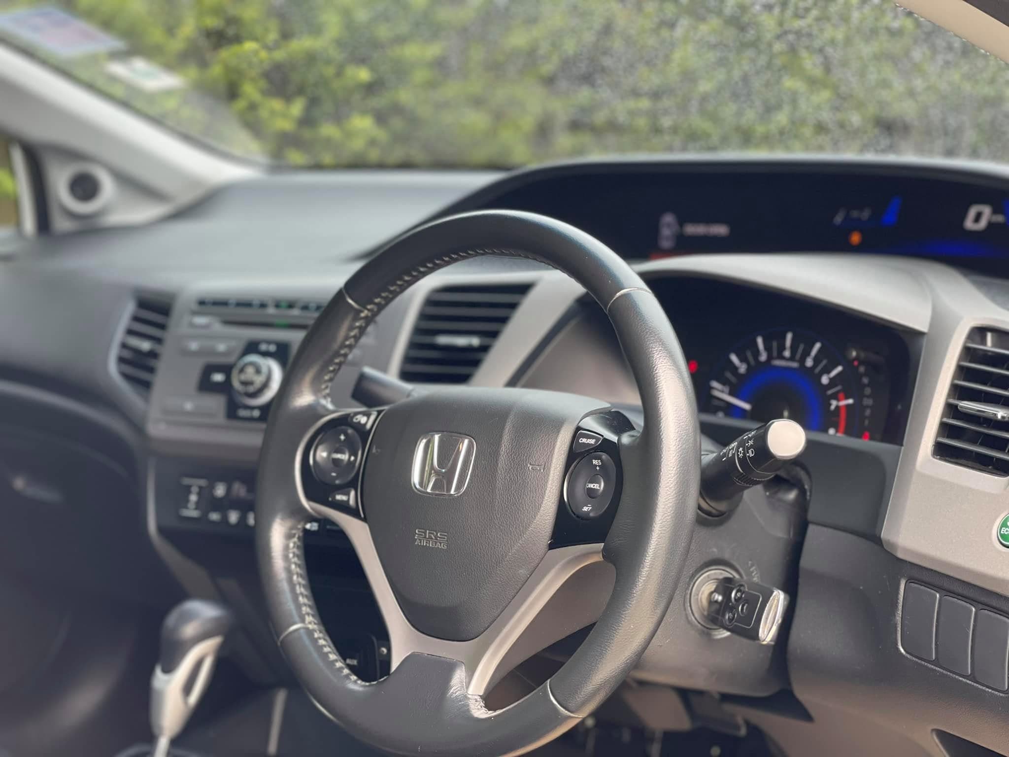 Honda Civic MODULO 2013 ภาพที่ 6