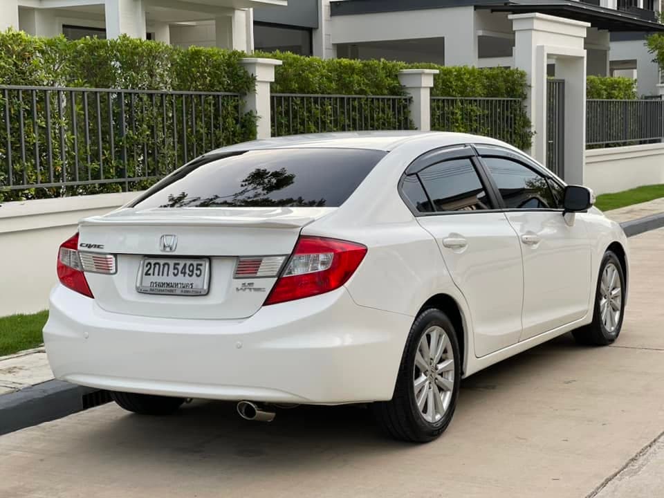 Honda Civic 1.8E 2013 ภาพที่ 4