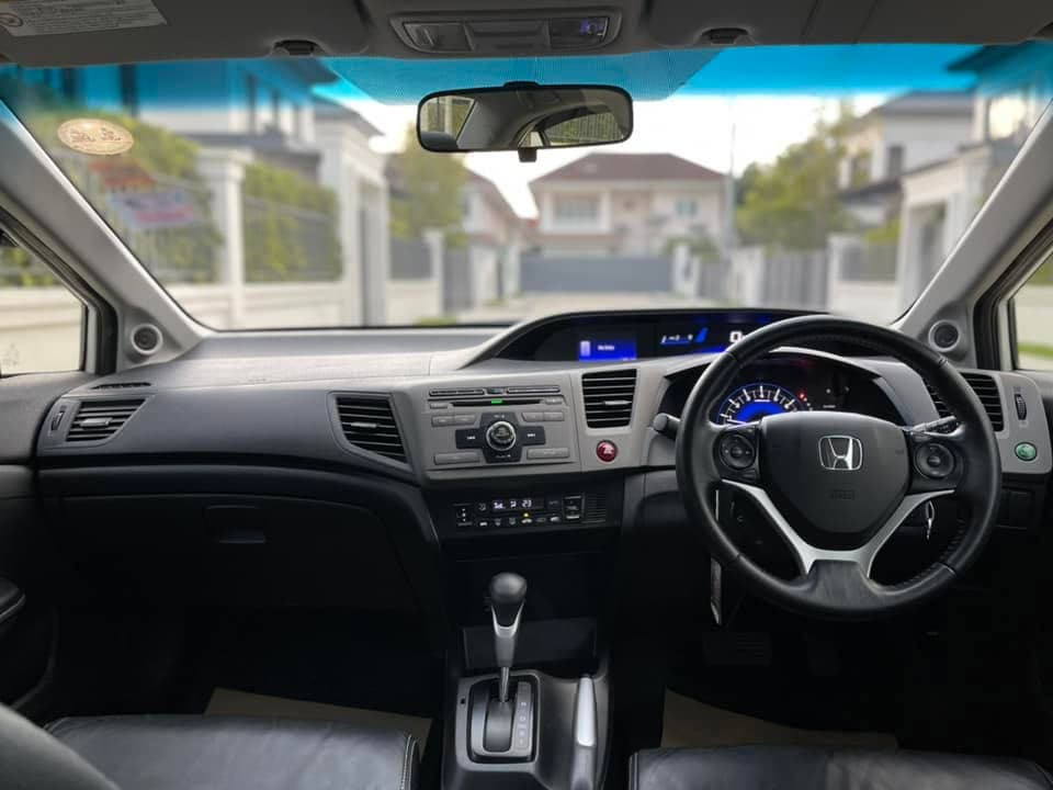 Honda Civic 1.8E 2013 ภาพที่ 8