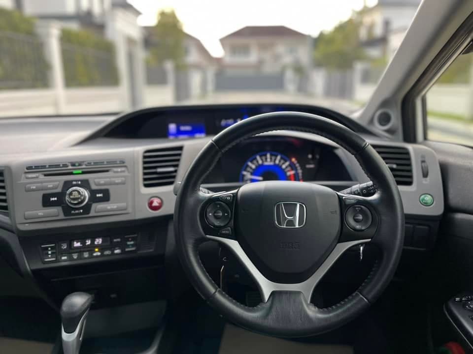 Honda Civic 1.8E 2013 ภาพที่ 9